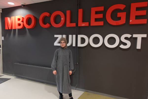 AJ_ MBO College Zuidoost_Student vertelt AJ_ MBO College Zuidoost_Student vertelt