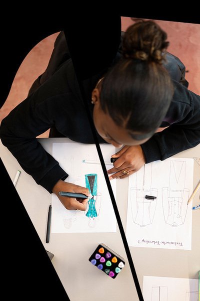 Student fashion maakt ontwerptekening